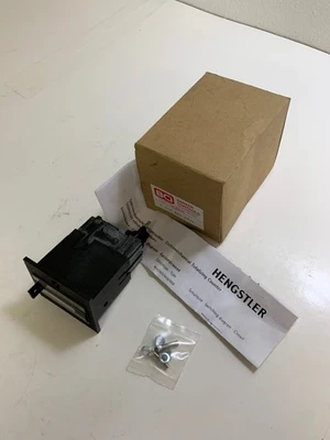 NEW Hengstler Barker Controls 0 464 465 W11