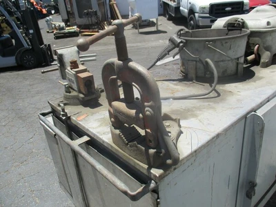 USED RIDGID -400A