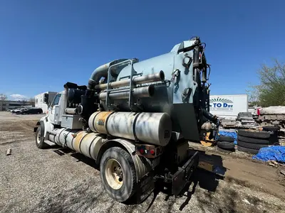 2007 STERLING L7501 Hydro Vac | Title Equipment & Recreation Inc. (2)