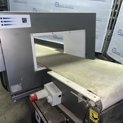 PCL Metal Detector with Conveyor Belt