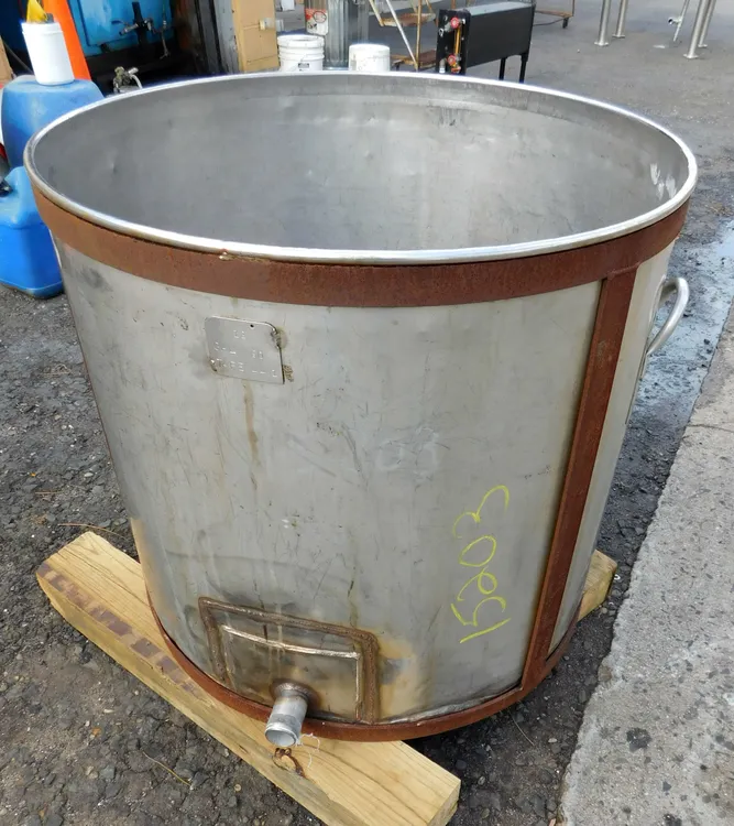 Used 90 GALLON SS BATCH TANK 90 GALLON Stainless Steel Tanks New Jersey US | Champion Trading Corporation #424596