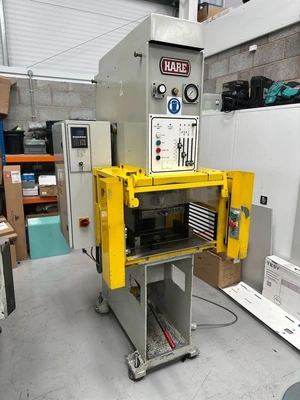 Used 1990 HARE 10HP Hydraulic Presses GB | Charter Auctions #1398548