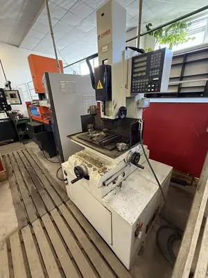 Used 2001 CHMER CM-H32Z EDM Hole-Driller CZ | Amaron s.r.o. #1147047