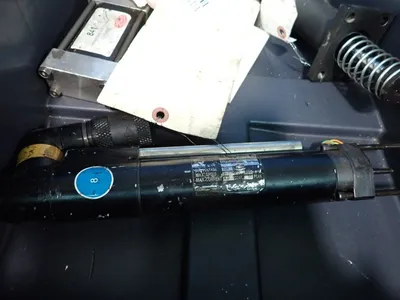 Atlas Copco, Ace Controls, Destaco Servo Motor Nut-runner, Shcok Absorber, Metal Gripper, Pneumatic Power Clamp