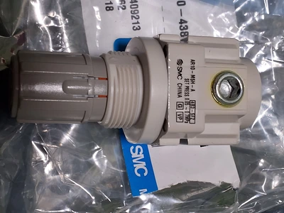 SMC AR-10-M5H-A AIR PRESSURE REGULATOR - BRAND NEW