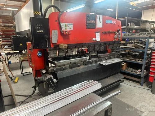 Used 1993 AMADA RG-80 Press Brakes Arizona US | KD Capital Equipment, LLC 3 #158241