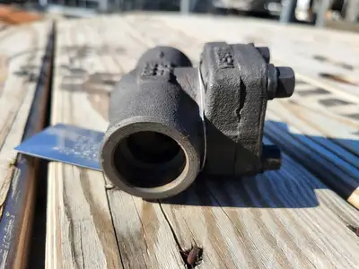 3/4" Class 800 Lift Check Valve API 602