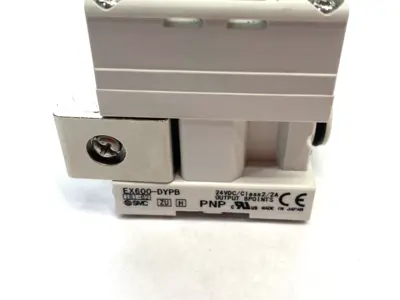 USED SMC DIGITAL OUTPUT MODULE PNP 8-POINT 4XM12