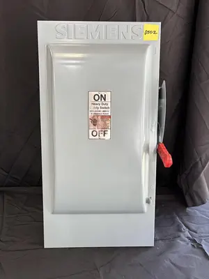 LOT OF VARIOUS ELECTRIC DISCONECTS AND PANAL BOXES