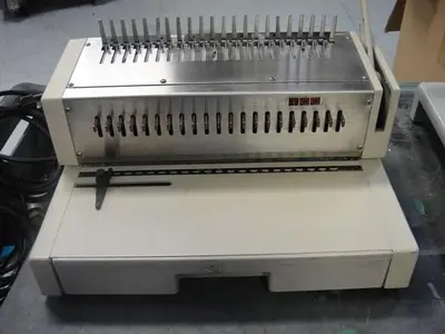 TCC Plastic Comb Binding Machine