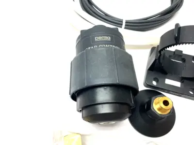 New | in-Stock Bosch Rexroth Automatic Lubrication Unit LU 2 w/ Manual Lubrication Equipment Michigan US | Maverick Industrial Sales #1462660