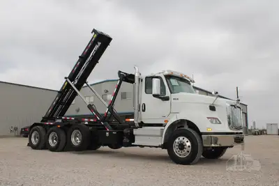 New | in-Stock 2026 INTERNATIONAL HX Rolloff Trucks Texas US | Roll Off Truck World #1491797