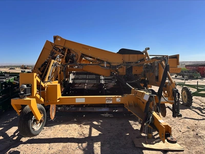 Used _UNKNOWN_ _UNKNOWN_ Self-propelled Harvesters Idaho US | Tri-Steel Manufacturing #1557213