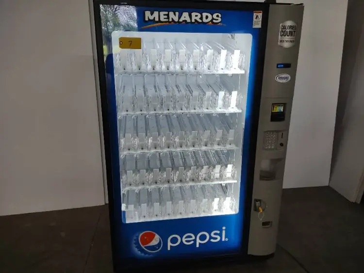 Used _UNKNOWN_ _UNKNOWN_ Vending Machines Minnesota US | K-BID 5 #181232