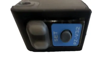NEW KEYENCE PZ-V32 PHOTOELECTRIC SENSOR PZV32