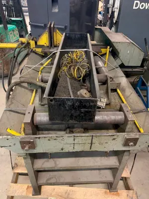 21" X 25" MARVEL MODEL #2125A-PC60 VERTICAL MITRE BANDSAW: YOBRO #24578