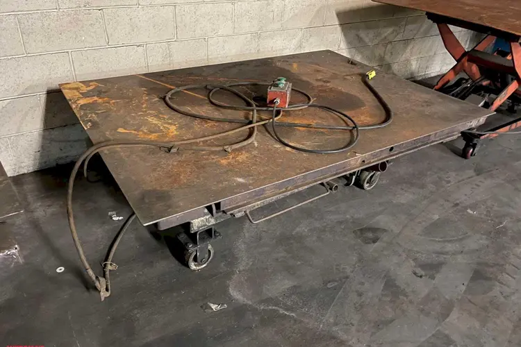 Used N/A N/A Platform Lifters Ohio US | G-2000, Inc. #1081223