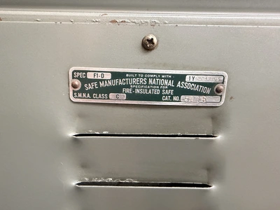 Used DIEBOLD 900 SERIES SAFE Safes Michigan US | Miedema Asset Management Group #1320800