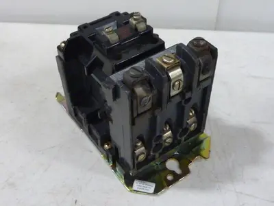 USED ALLEN BRADLEY 500F-AOD930 SER B