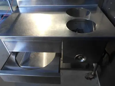 DOUGHNUT FINISHING TABLE