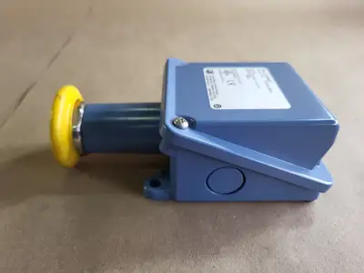 NEW UNITED ELECTRIC CONTROLS H100-567