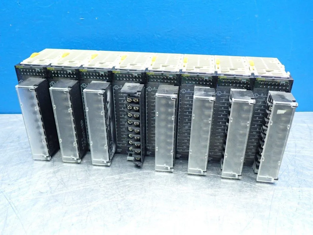 USED OMRON CJ1WOD212