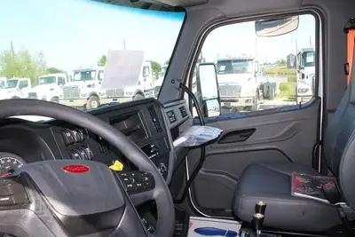 New | in-Stock 2027 PETERBILT 548 Rolloff Trucks Texas US | Roll Off Truck World #1492014