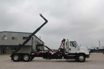 Used 2017 FREIGHTLINER 114SD Hooklifts & Roll-Offs Texas US | Roll Off Truck World #1491802
