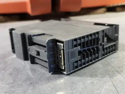 NEW SIEMENS 6ES7332-8TF00-0AB0
