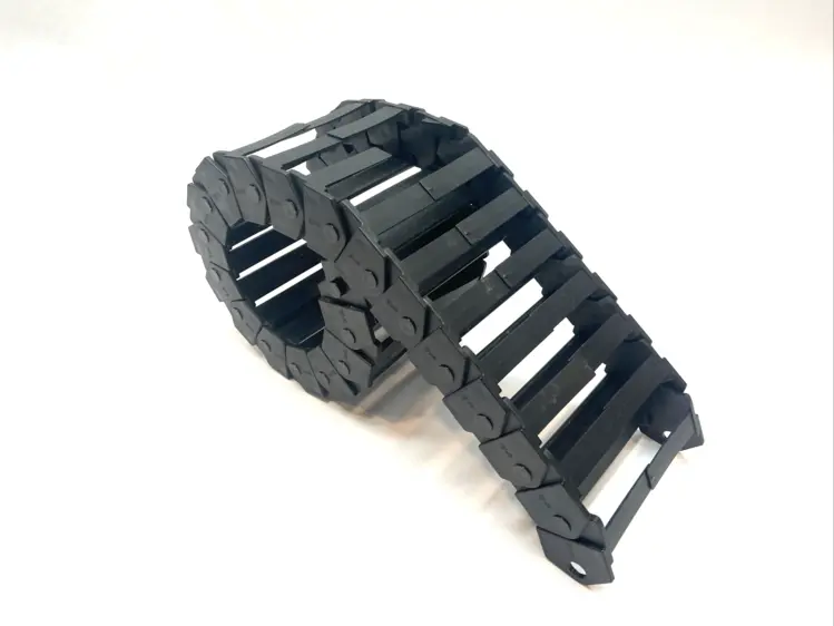Used IGUS E-CHAIN ENERGY CABLE CARRIER 20 LINKS Misc Electrical & Power Parts Michigan US | Maverick Industrial Sales #1091401