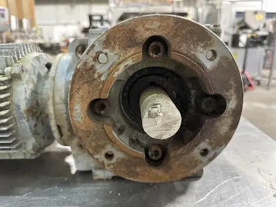 USED SEW-EURODRIVE SAF67DT90S4