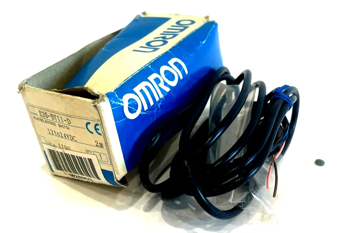 NEW OMRON E3S-BT11-D PHOTO ELECTRIC SWITCH E3SBT11D