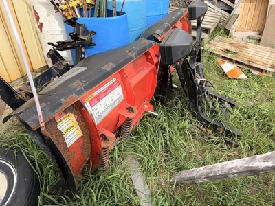 Used WESTERN UNIMOUNT 8'6" V-PLOW WITH MOUNTING BRACKETS Plow Blades Michigan US | Miedema Asset Management Group #1424733