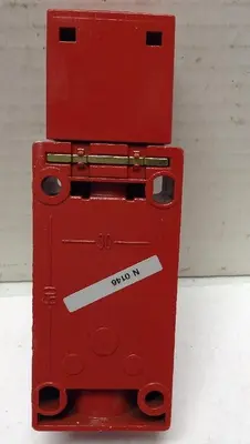 New | in-Stock TELEMECANIQUE XCS A703 Miscellaneous Equipment (Electrical & Power) | Surplus Asset Holdings #1188390