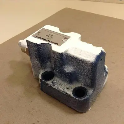 USED REXROTH 10-2-40/200