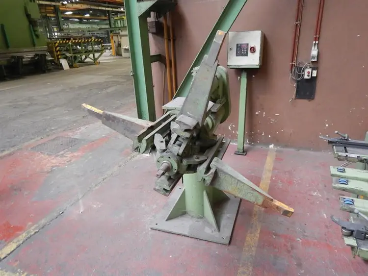 Used DECOILER (DRIVEN) Coil Cradles & Straighteners BE | Apt International N.V #362589