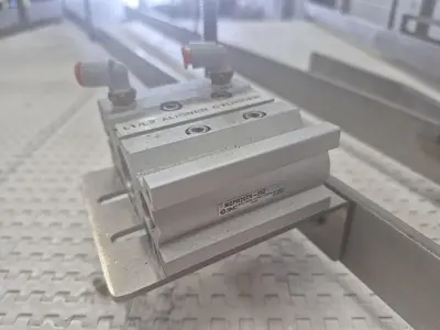 FMA 5 ft Flat Belt Conveyor