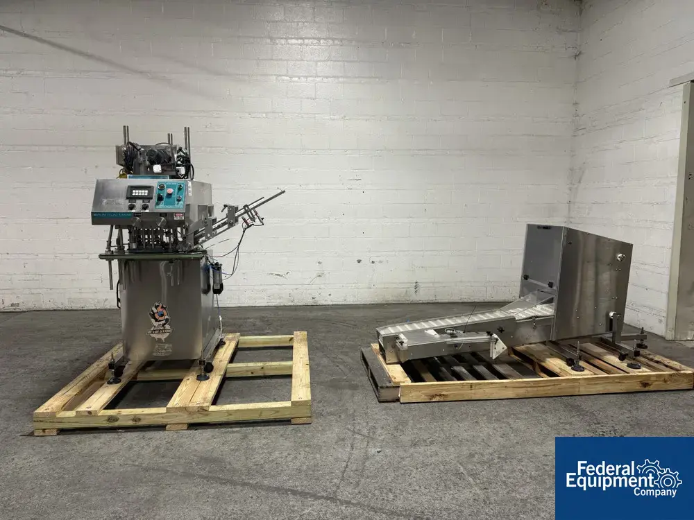 USED Inline Filling Systems Inline Filling Systems Capper, Model Computorque Inline Capper