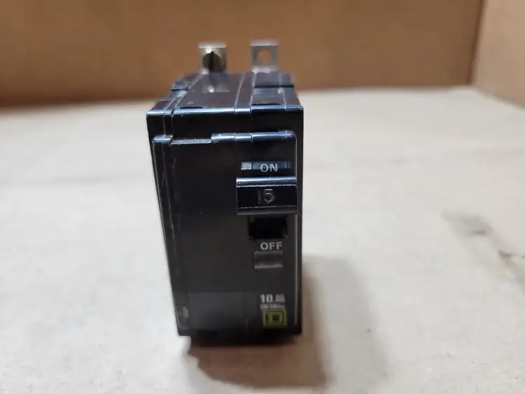 Used SQUARE D QOB215 Switchgears British Columbia CA | Lenmark #1486886