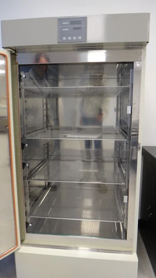 Advantec CI 612 Incubator, 310 liter