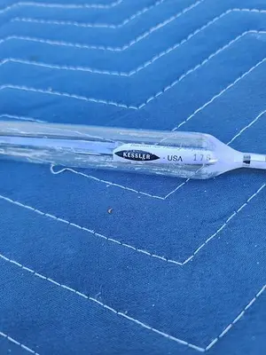 PRECISION HYDROMETER