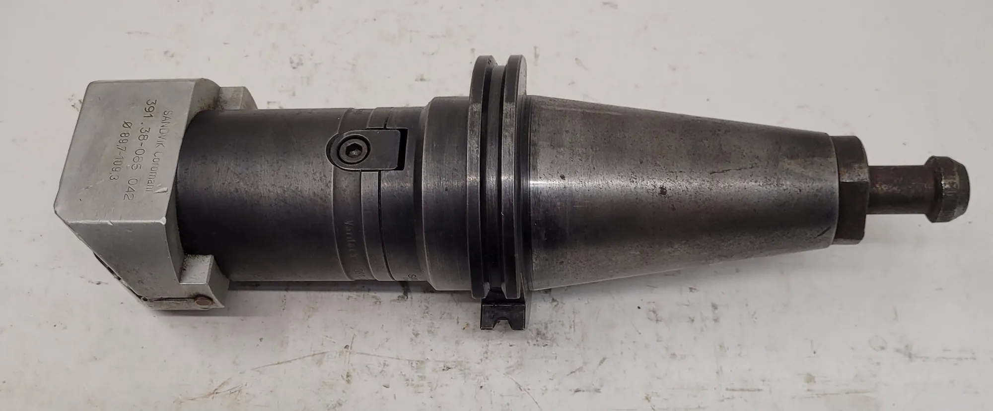USED Sandvik Coromant 391.38-085 042