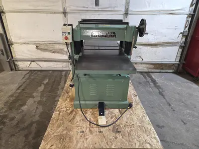 USED 2002 GENERAL INTERNATIONAL 30-300