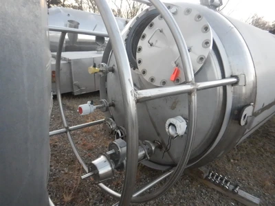 K&EFABRICATING _UNKNOWN_ Tank S/S -4000 To 5999Gal. (H=height, L=length) | Perry Equipment (8)
