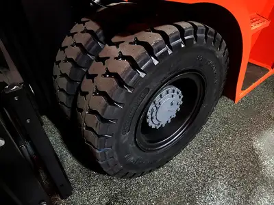 New | in-Stock 2026 Viper FD70 Internal Combustion Forklifts: Pneumatic Tire New York US | United Lift #1446650