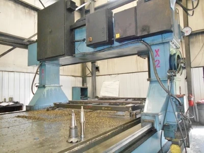 USED 1981 CINCINNATI BRIDGE / DOUBLE COLUMN GANTRY CNC MACHINING CENTER