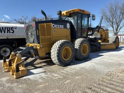 USED 2019 Deere 872G