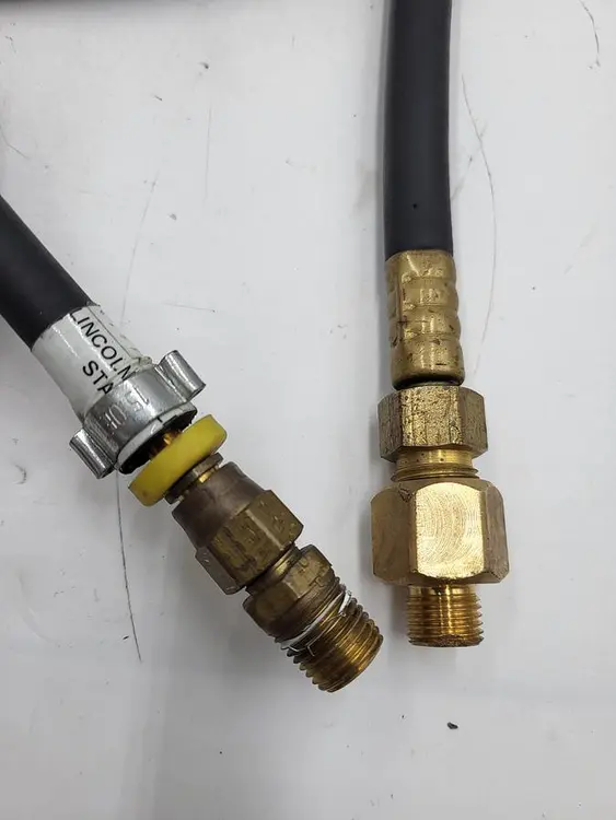 Used LINCOLN ELECTRIC LINCOLN WELDING HOSE THERMOID 1/4" 200 PSI WP 29' LONG Hoses | ND Industrial Surplus #1216933