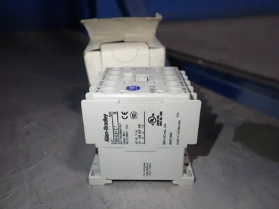 NEW ALLEN BRADLEY 700K31Z