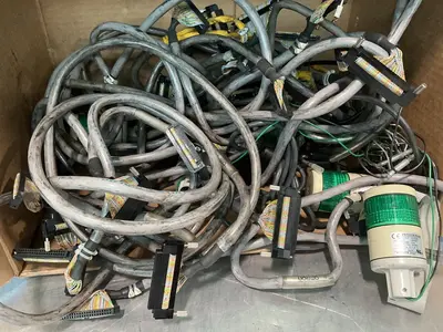 Used OMRON/PATLITE XW2Z100B Cable & Wire Ohio US | HGR 24 #1345479